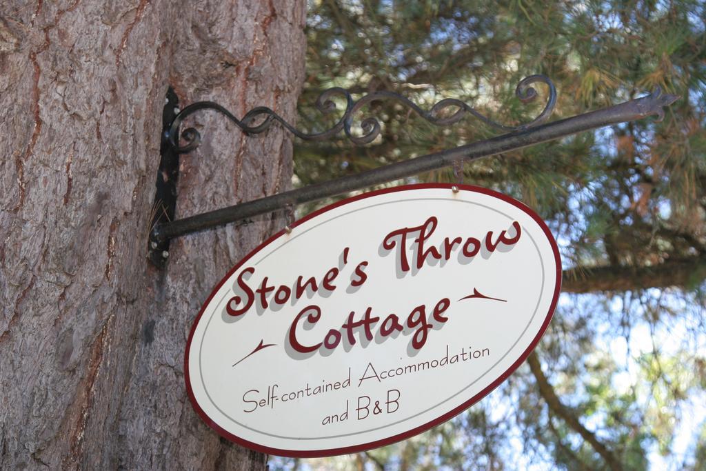 Stone'S Throw Cottage Bed And Breakfast Belgrave Rum bild
