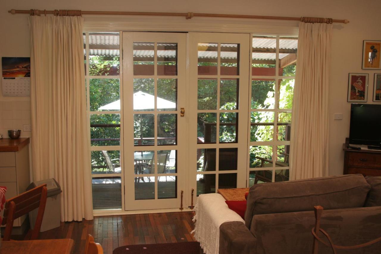 Stone'S Throw Cottage Bed And Breakfast Belgrave Exteriör bild